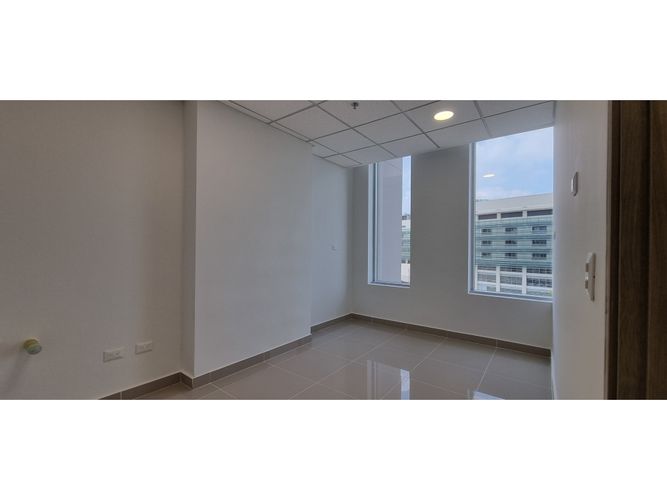 Consultorio en venta en Portal De Genovés, Puerto Colombia, 38 m² · foto 9 de 12