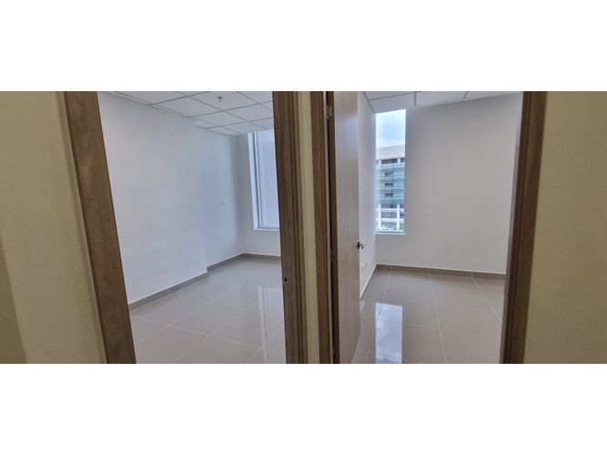 Consultorio en venta en Portal De Genovés, Puerto Colombia, 38 m² · foto 12 de 12