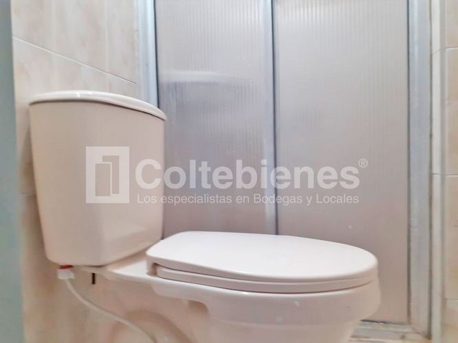 Bodega en venta en Cristo Rey, Medellín, 219 m² · foto 6 de 8