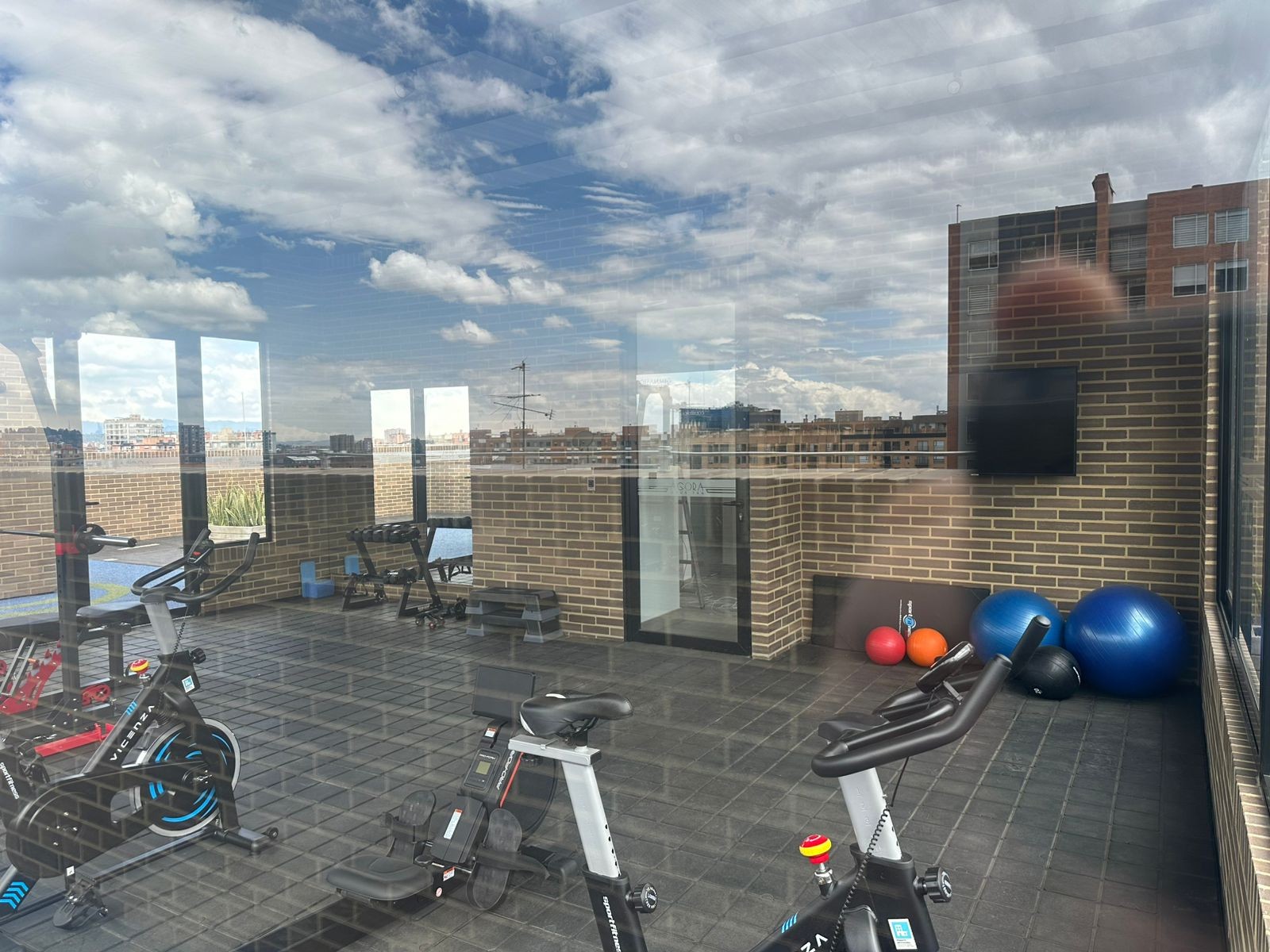 Apartamento en venta en Cedritos, Bogotá · foto 4 de 14