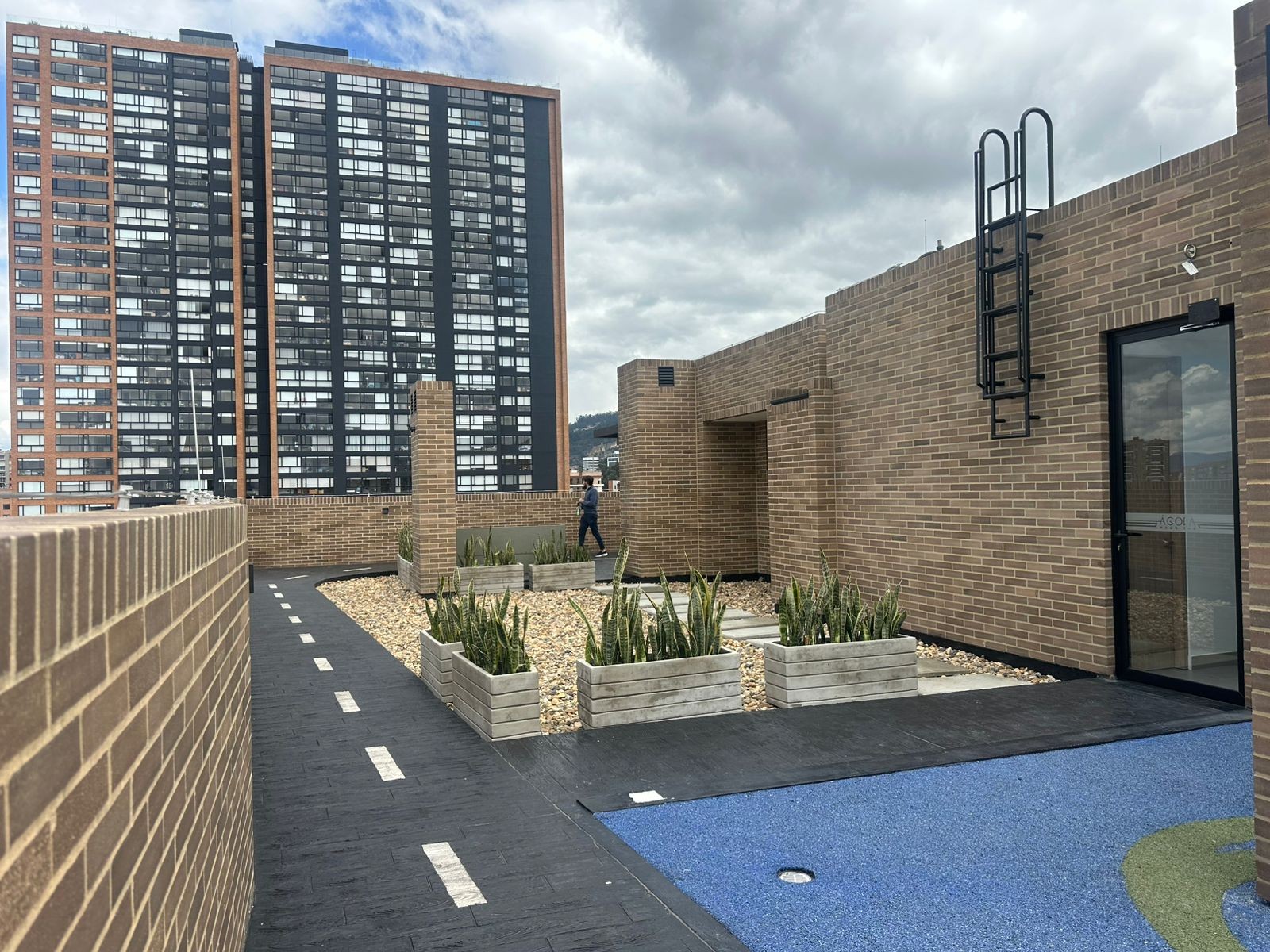 Apartamento en venta en Cedritos, Bogotá · foto 2 de 14
