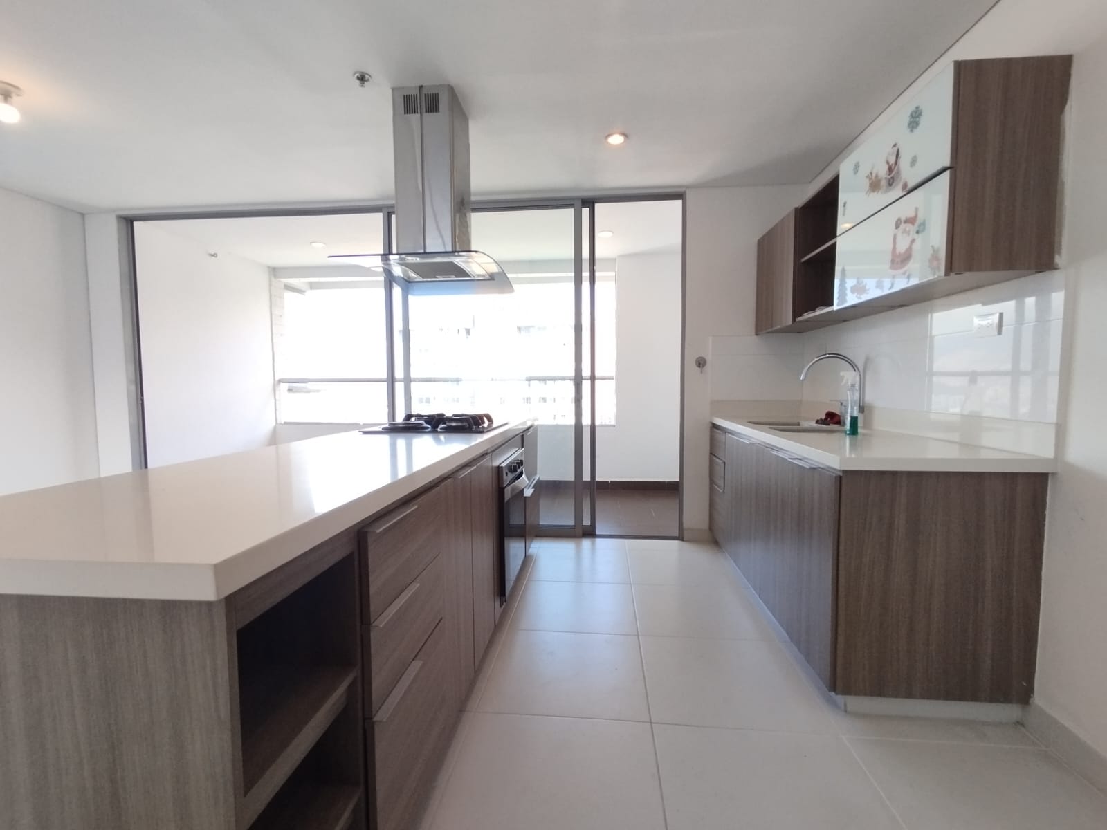 Apartamento en arriendo en El Poblado, Medellín · foto 4 de 20