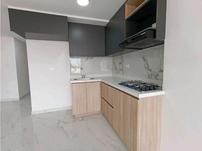 Apartamento de 3 alcobas en arriendo en El Placer, Medellín, 89 m² · foto 2 de 24
