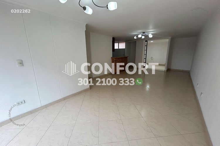 Apartamento de 3 alcobas en arriendo en Villagrande, Envigado, 120 m² · foto 2 de 24