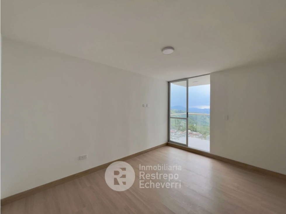 Apartamento en venta en La Francia, Manizales · foto 3 de 19