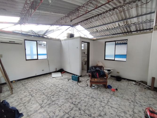Bodega en arriendo en Suramérica, Itagüí, 243 m² · foto 3 de 8