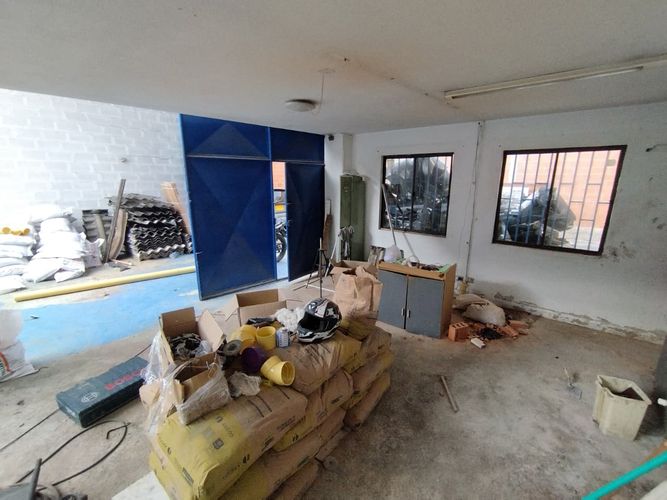 Bodega en arriendo en Suramérica, Itagüí, 243 m² · foto 4 de 8