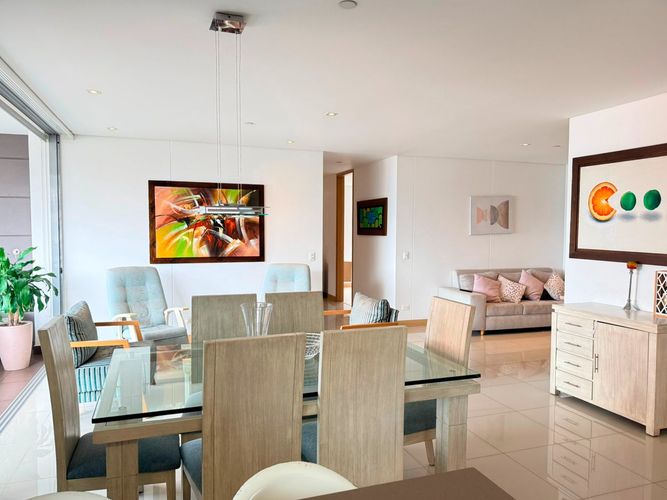 Apartamento de 3 alcobas en arriendo en Alejandría, Medellín, 150 m² · foto 2 de 19