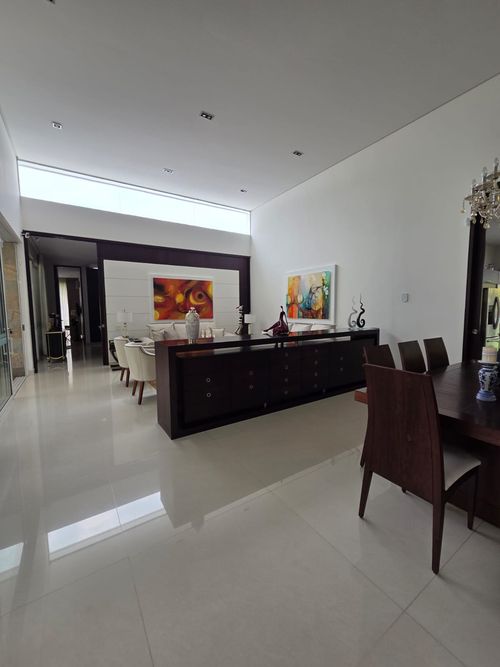 Casa de 3 alcobas en venta en Ciudad Jardin, Cali, 400 m² · foto 3 de 23