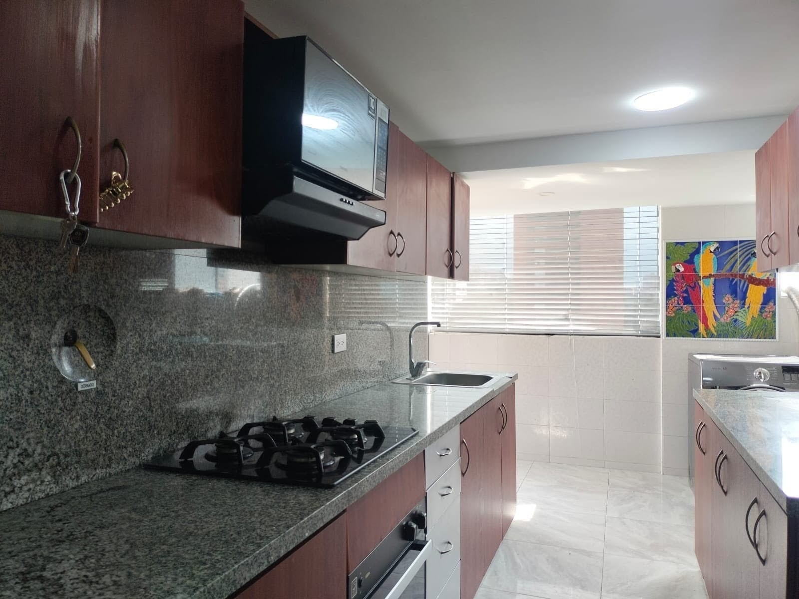 Apartamento en arriendo en El Poblado, Medellín · foto 5 de 19