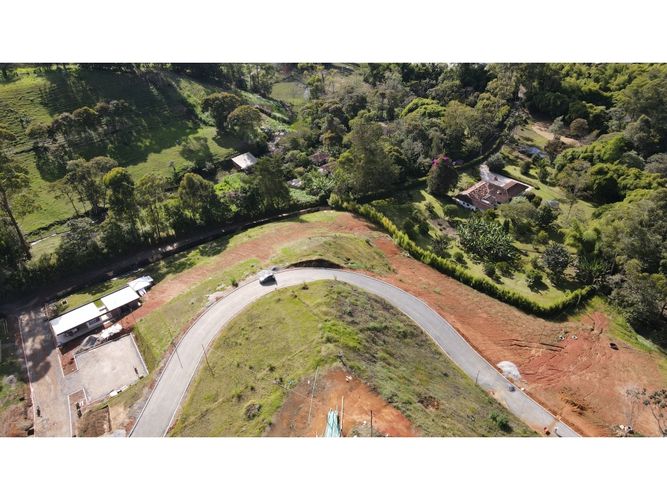 Lote en venta en So�Adora, El Carmen de Viboral, 1504 m² · foto 10 de 23