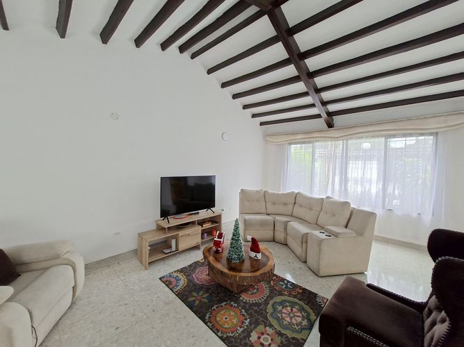Casa de 4 alcobas en venta en Cuarto De Legua - Guadalupe, Cali, 400 m² · foto 13 de 14