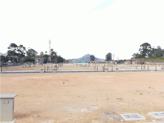 Lote en venta en La Ceja, 102 m² · foto 2 de 13