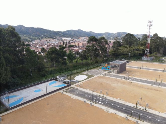 Lote en venta en La Ceja, 102 m² · foto 9 de 13