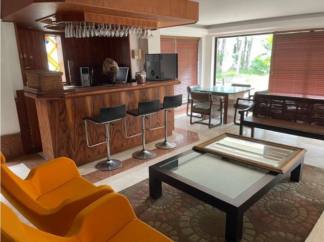 Casa de 4 alcobas en venta en Ciudad Jardin, Cali, 900 m² · foto 8 de 18