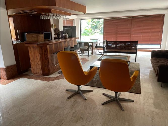 Casa de 4 alcobas en venta en Ciudad Jardin, Cali, 900 m² · foto 11 de 18
