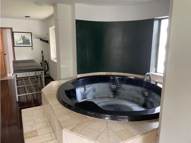Casa de 4 alcobas en venta en Ciudad Jardin, Cali, 900 m² · foto 12 de 18