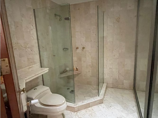 Casa de 4 alcobas en venta en Ciudad Jardin, Cali, 900 m² · foto 14 de 18