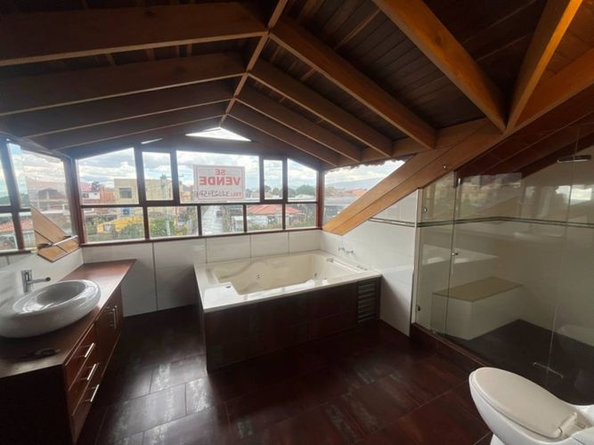 Casa de 5 alcobas en venta en Siberia, Cota, 220 m² · foto 19 de 24