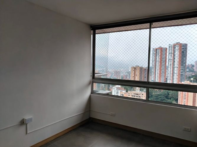 Apartamento de 3 alcobas en venta en El Poblado, Medellín, 116 m² · foto 13 de 19