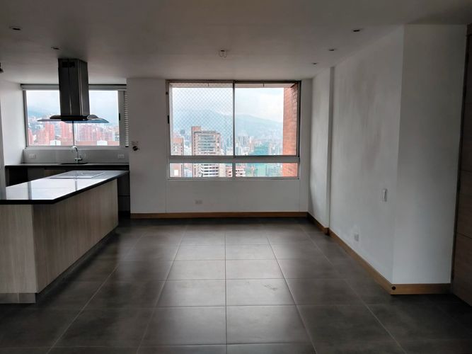 Apartamento de 3 alcobas en venta en El Poblado, Medellín, 116 m² · foto 7 de 19