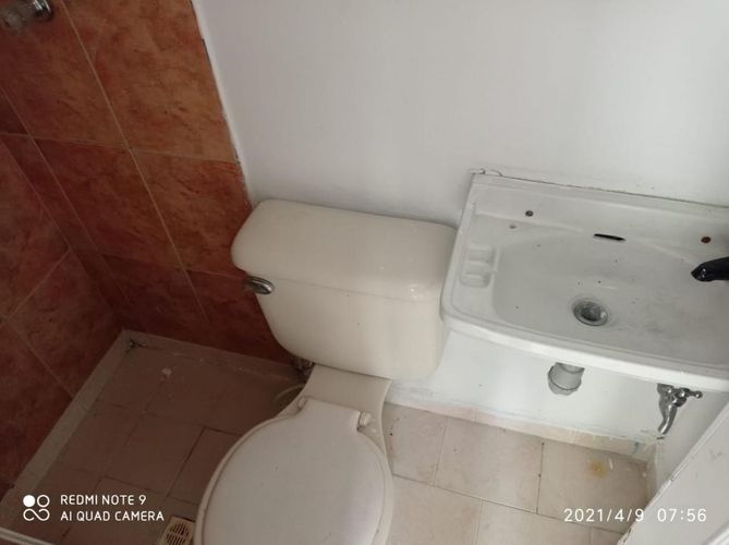 Local en arriendo en Cementerio, Floridablanca, 15 m² · foto 2 de 4