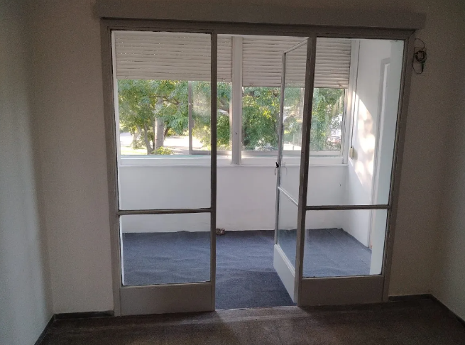 Apartamento en Alquiler 2 dormitorios y balcòn - Detalle