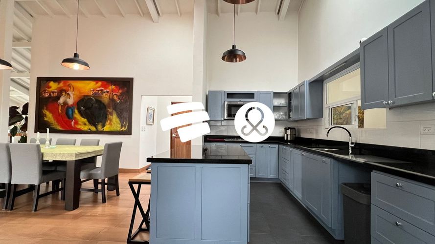 Casa de 4 alcobas en venta en El Carmen de Viboral, 372 m² · foto 13 de 24
