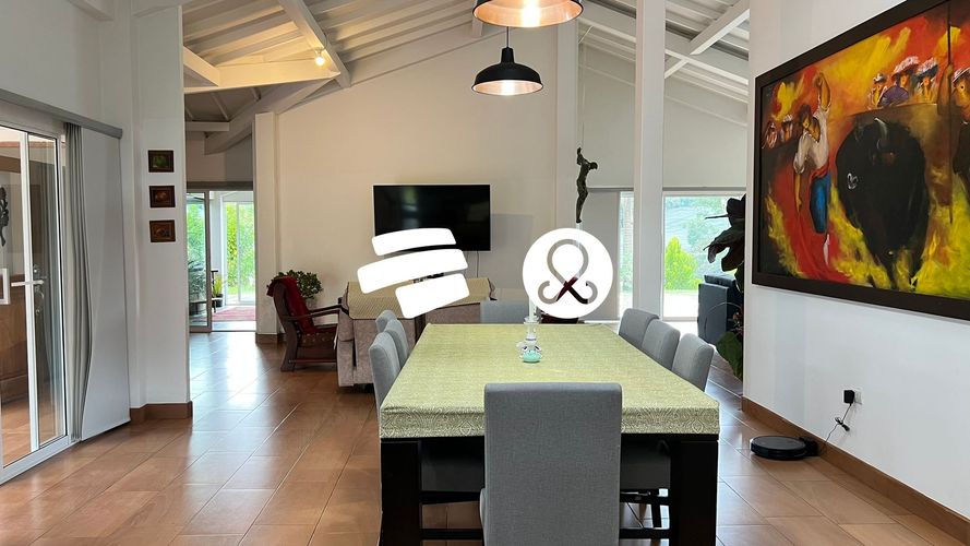 Casa de 4 alcobas en venta en El Carmen de Viboral, 372 m² · foto 16 de 24