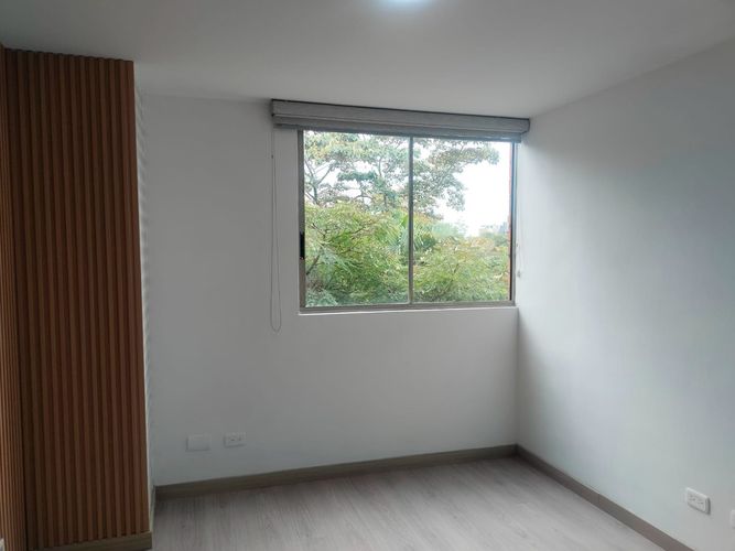 Apartamento de 3 alcobas en arriendo en El Poblado, Medellín, 92 m² · foto 7 de 16