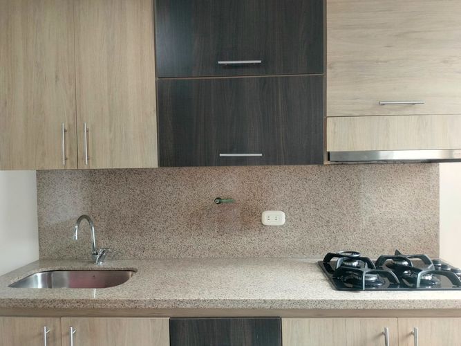 Apartamento de 3 alcobas en arriendo en El Poblado, Medellín, 92 m² · foto 5 de 16