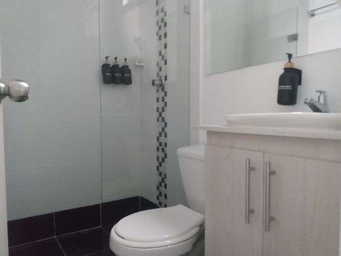 Apartamento de 2 alcobas en arriendo en El Rincón, Medellín, 50 m² · foto 4 de 9