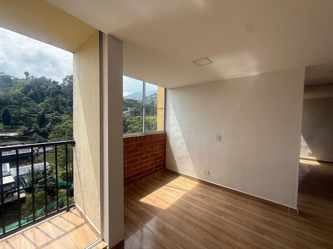 Apartamento de 2 alcobas en venta en La Tablaza, La Estrella, 56 m² · foto 2 de 24