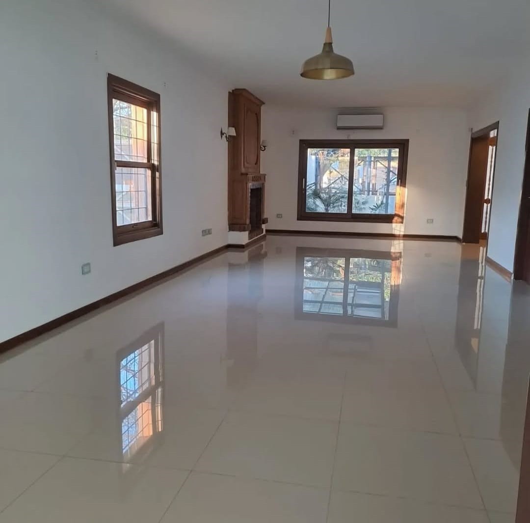 ALQUILO HERMOSA CASA EN BARRIO MANORA — foto 3