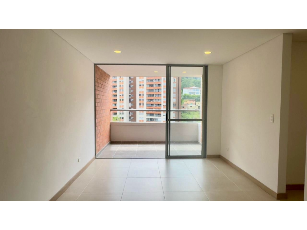 Apartamento en venta en Camino Verde, Envigado · foto 3 de 24