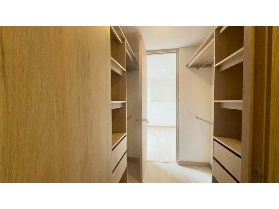 Apartamento en venta en Camino Verde, Envigado · foto 17 de 24