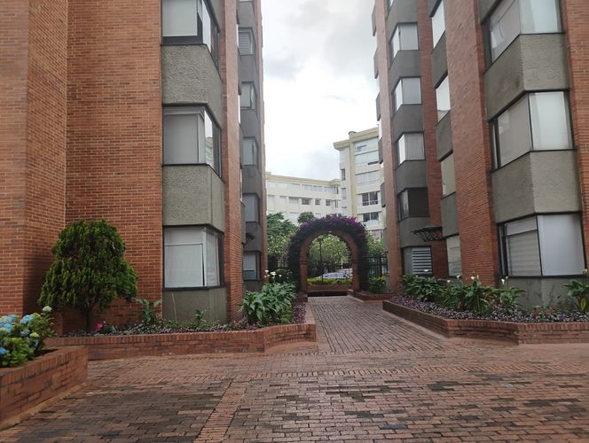 Apartamento en venta en La Castellana, Bogotá · foto 2 de 24