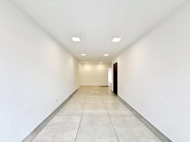 Oficina en arriendo en Maraya, Pereira, 90 m² · foto 2 de 13
