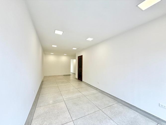 Oficina en arriendo en Maraya, Pereira, 90 m² · foto 3 de 13