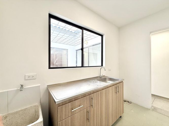 Oficina en arriendo en Maraya, Pereira, 90 m² · foto 5 de 13