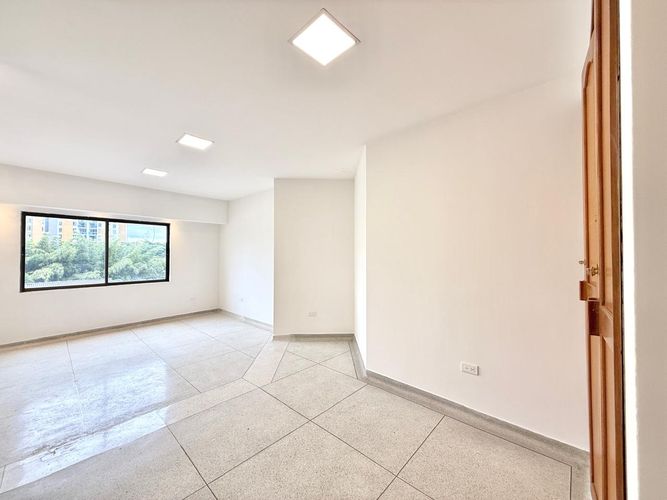 Oficina en arriendo en Maraya, Pereira, 90 m² · foto 10 de 13