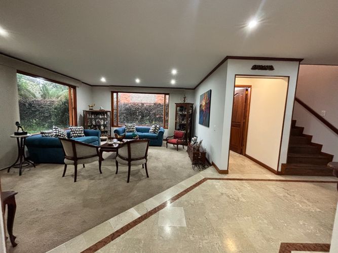 Casa de 4 alcobas en venta en San Jose De Bavaria, Bogotá, 410 m² · foto 5 de 23