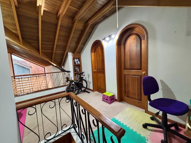 Casa de 4 alcobas en venta en San Jose De Bavaria, Bogotá, 410 m² · foto 7 de 23