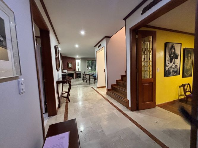 Casa de 4 alcobas en venta en San Jose De Bavaria, Bogotá, 410 m² · foto 8 de 23