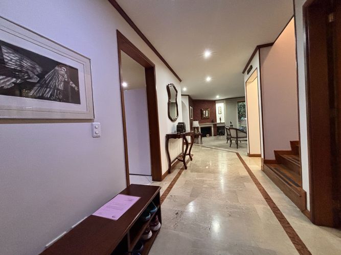 Casa de 4 alcobas en venta en San Jose De Bavaria, Bogotá, 410 m² · foto 10 de 23