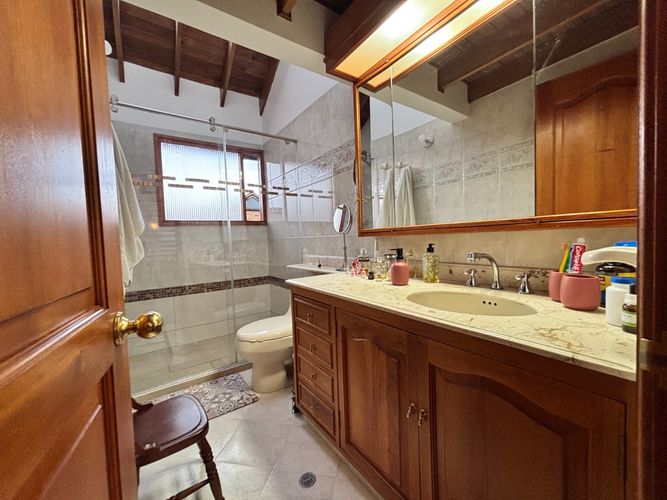 Casa de 4 alcobas en venta en San Jose De Bavaria, Bogotá, 410 m² · foto 20 de 23