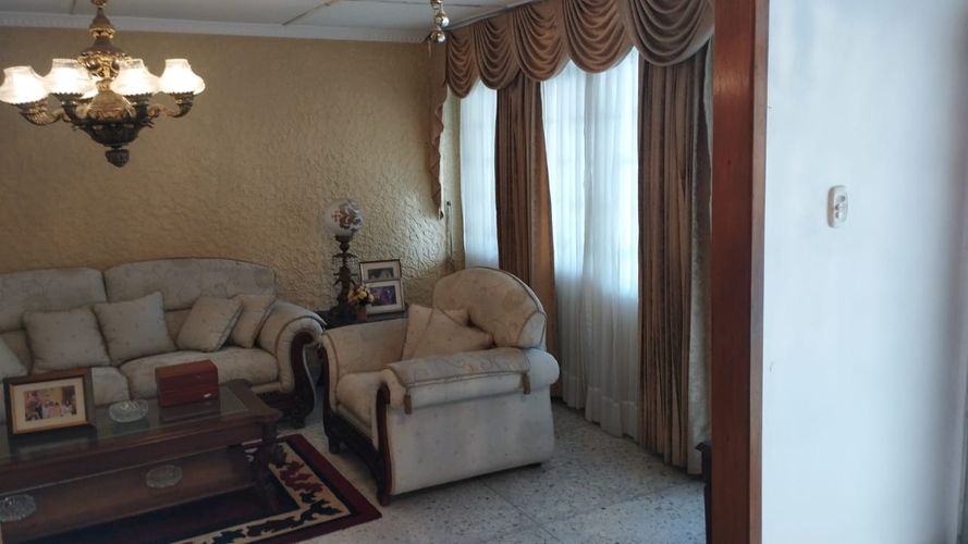 Casa de 3 alcobas en venta en El Poblado, Barranquilla, 241 m² · foto 3 de 23