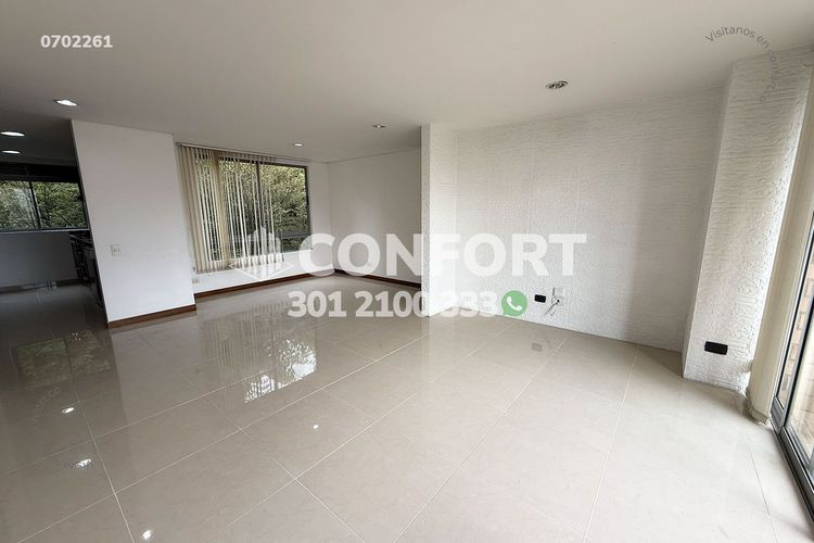 Apartamento de 2 alcobas en arriendo en Castropol, Medellín, 80 m² · foto 3 de 23