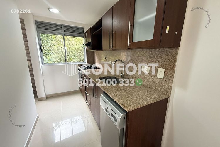 Apartamento de 2 alcobas en arriendo en Castropol, Medellín, 80 m² · foto 5 de 23