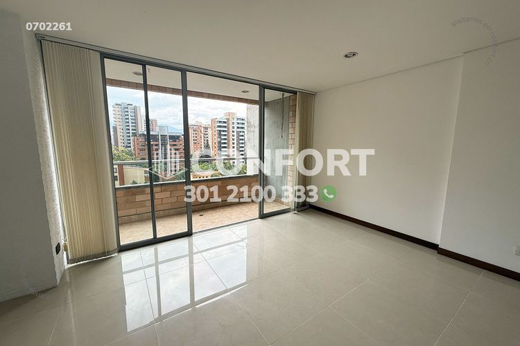 Apartamento de 2 alcobas en arriendo en Castropol, Medellín, 80 m² · foto 2 de 23